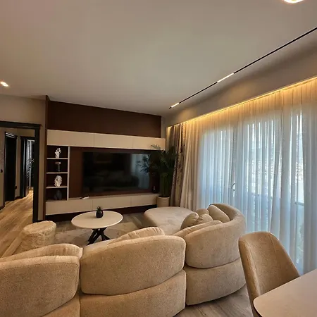 Theemeraldsuiteapartament アパート