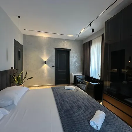 Theemeraldsuiteapartament